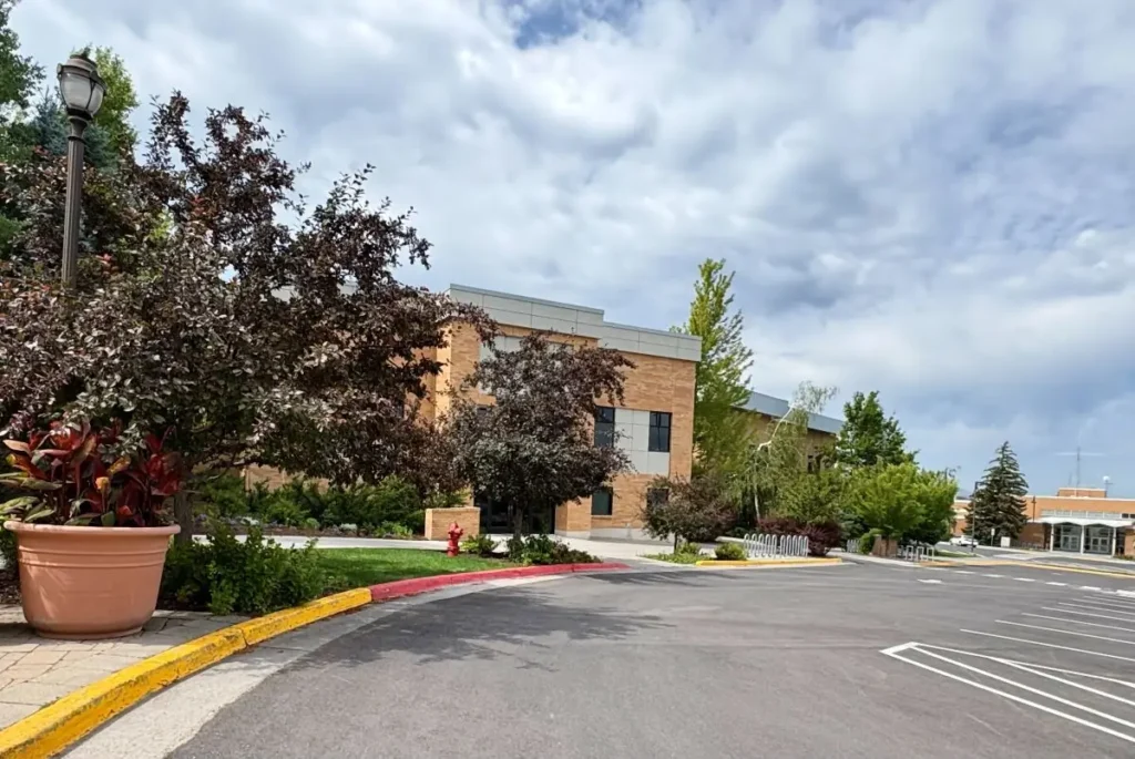 Pocatello Jobs 4 College building